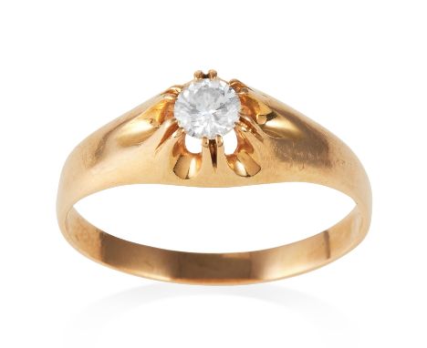 A SOLITAIRE DIAMOND RING in 18ct gold, set with a round cut diamond of approximately 0.30 carats, unmarked, 3.6g.