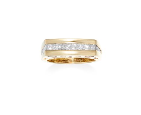 A 1.25 CARAT DIAMOND DRESS RING in 14ct yellow gold, set with eighteen princess cut diamonds totalling approximately 1.25 car