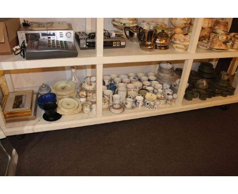 Wedgwood Greenwood, Royal Worcester Evesham, commemorative mugs, early teawares, prints, etc.
