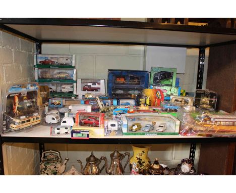 Collection of model vehicle toys including Caravana, Green light Breaking Bad, Black Bandit, The Green Hornet, Hot Wheel, etc