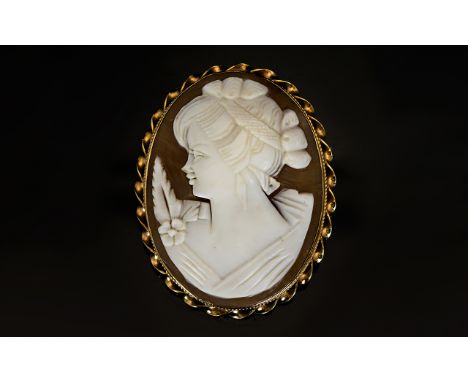 Ladies 9ct Gold Mounted Oval Shaped Shell Cameo / Brooch / Pendant of Fine Form. Depicts a Bust Portrait of a Young Woman. Fu