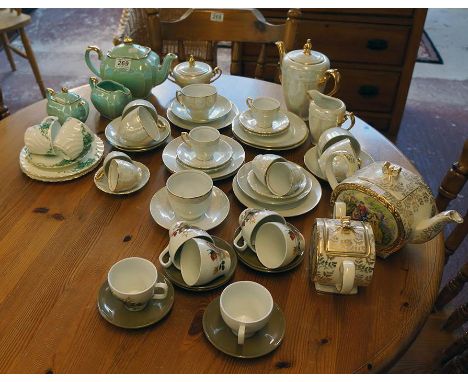 Collection of china to include Sadler
&nbsp;
Condition Report:5 of the pieces are Sadler and these are the ones that I have a