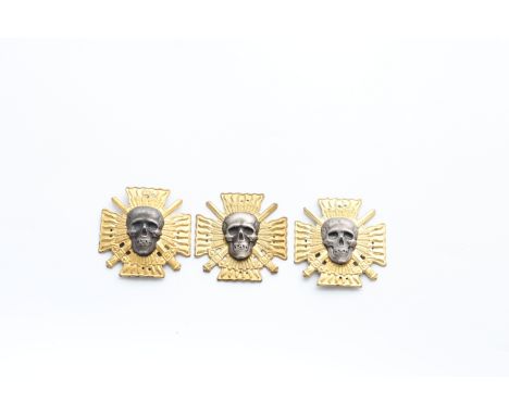 Badges unknown originSizes: D = 60mmWeight (K): 0,03kgCondition: At first glance: patina, normal wear