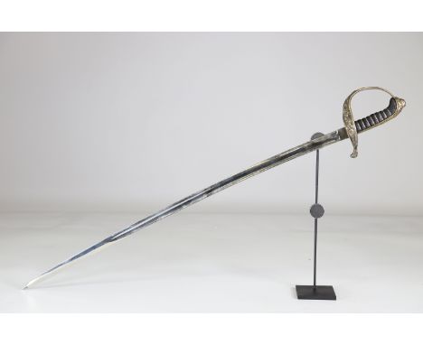 German Navy officer saber 14/18Sizes: L. totale= 920mm L Lame= 720mm l lame= 20mmWeight (K): 0,7kgCondition: At first glance: