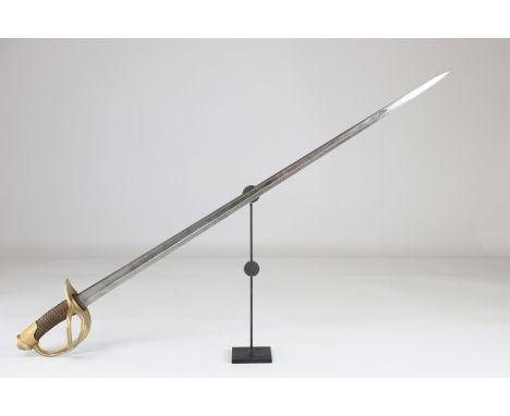 french latte dragon light cavalry 1880 marked bladeSizes: L. totale= 1025mm L Lame= 870mm l lame= 30mmWeight (K): 1,1kgCondit