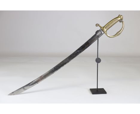 French officer saber, revolutionary period 1780-1800Sizes: L. totale= 750mm L Lame= 620mm l lame= 34mmWeight (K): 0,76kgCondi