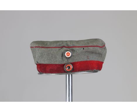 German WWI beanieSizes: L. totale= 200mm H = 85mmWeight (K): 0,14kgCondition: At first glance: patina, normal wear