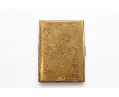 French box 1945Sizes: L = 99mm H =12mmWeight (K): 0,18kgCondition: At first glance: patina, normal wear