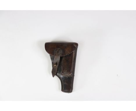 German WWII pistol holsterSizes: H = 190mm L =120mmWeight (K): 0,16kgCondition: At first glance: patina, normal wear