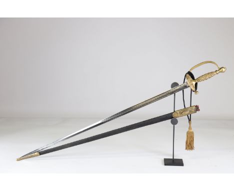 France sword Napoleon 3Sizes: L. totale= 990mm L Lame= 820mm l lame= 30mmWeight (K): 1kgCondition: At first glance: patina, n