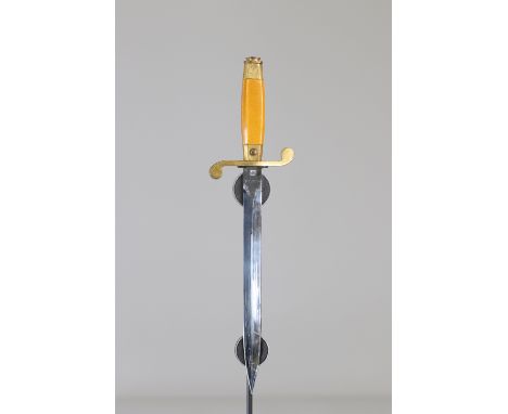 German WWII daggerSizes: L. totale= 400mm L Lame= 250mm l lame= 18mmWeight (K): 0,35kgCondition: At first glance: patina, nor