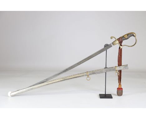 German officer saber 1st war engraved blade carries littleSizes: L. totale= 900mm L Lame= 780mm l lame= 23mmWeight (K): 1,06k