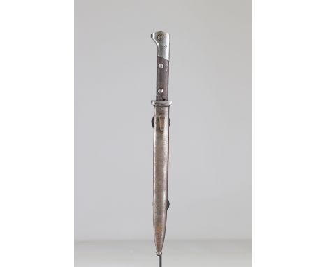 Bayonet Poland WWIISizes: L. totale= 410mm L Lame= 245mm l lame= 22mmWeight (K): 0,5kgCondition: At first glance: patina, nor