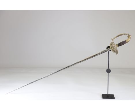 rapier sword triangular blade, French manufacturer Coulau, late 19th century, mother-of-pearl wristSizes: L. totale= 920mm L 