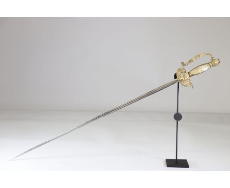Turkish rapier sword, triangular blade, late 19th centurySizes: L. totale= 880mm L Lame= 755mm l lame= 17mmWeight (K): 0,37kg