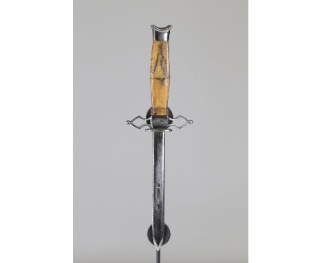 Small dagger?Sizes: L. totale= 290mm L Lame= 155mm l lame= 15mmWeight (K): 0,24kgCondition: At first glance: patina, normal w