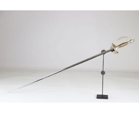 French Navy officer sword, 1920 + -Sizes: L. totale= 1030mm L Lame= 880mm l lame= 16mmWeight (K): 0,63kgCondition: At first g