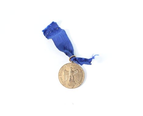 German WWII MedalSizes: D =30mmWeight (K): 0,02kgCondition: At first glance: patina, normal wear