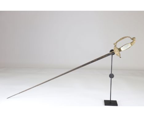 Civil rapier sword, Triangular blade, with engraving, 19th centurySizes: L. totale= 925mm L Lame= 800mm l lame= 18mmWeight (K