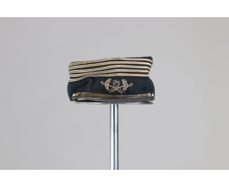 French kepi senior officer 14-18Sizes: L. totale= 250mm H = 100mmWeight (K): 0,22kgCondition: At first glance: patina, normal
