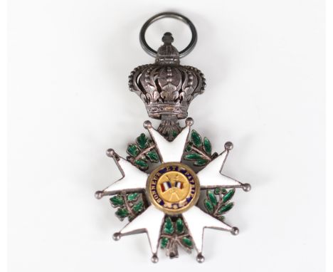 Order of the French Legion of HonorSizes: H = 75mm L =45mmWeight (K): 0,02kgCondition: At first glance: patina, normal wear