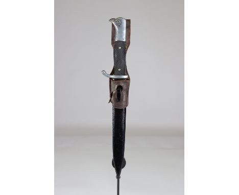 German WWII bayonetSizes: L. totale= 350mm L Lame= 190mm l lame= 22mmWeight (K): 0,46kgCondition: At first glance: patina, no