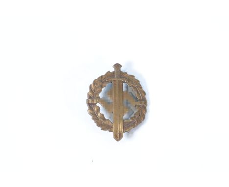 German WWII badgeSizes: D = 45mmWeight (K): 0,02kgCondition: At first glance: patina, normal wear