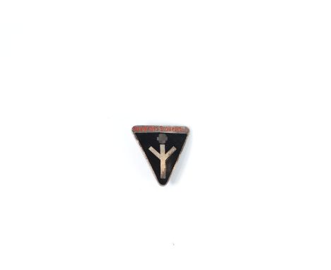 German WWII badgeSizes: H =30mm L=25mmWeight (K): 0,01kgCondition: At first glance: patina, normal wear