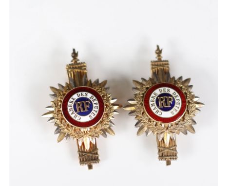 French medals (2) chamber of deputiesSizes: H = 62mm L =42mmWeight (K): 0,05kgCondition: At first glance: patina, normal wear