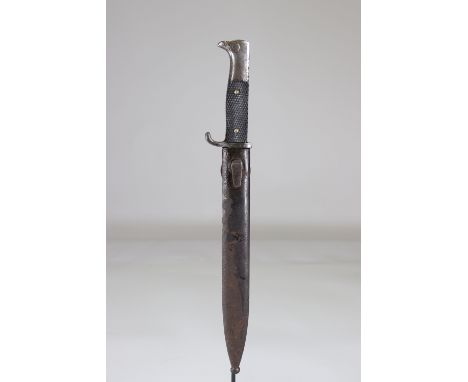 German WWII bayonetSizes: L. totale= 395mm L Lame= 250mm l lame= 24mmWeight (K): 0,48kgCondition: At first glance: patina, no