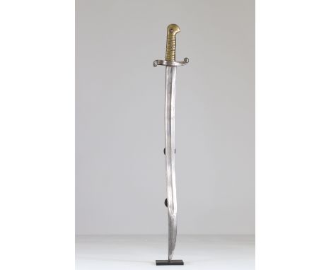 French Chassepot bayonet model 1842Sizes: L. totale= 700mm L Lame= 575mm l lame= 30mmWeight (K): 0,93kgCondition: At first gl