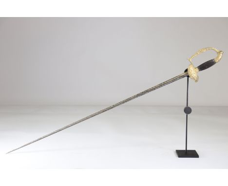 rapier sworde triangular blade, engraved, early 19th centurySizes: L. totale= 950mm L Lame= 830mm l lame= 20mmWeight (K): 0,3