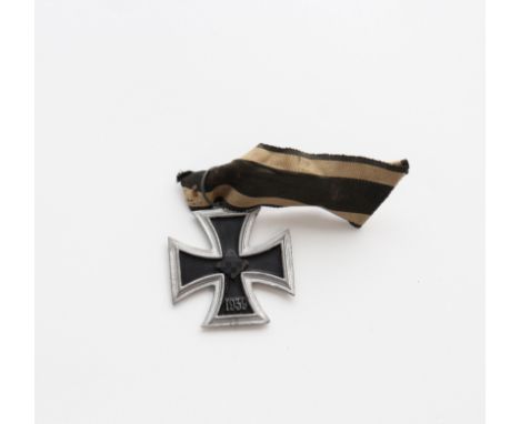 German WWII Iron CrossSizes: D = 50mmWeight (K): 0,04kgCondition: At first glance: patina, normal wear