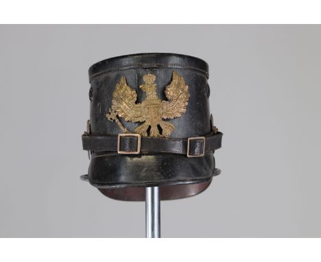 German hunter's helmet 14-18Sizes: L. totale= 255mm H = 160mmWeight (K): 0,35kgCondition: At first glance: patina, normal wea