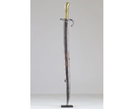 French bayonet model 1870 chasspotSizes: L. totale= 710mm L Lame= 575mm l lame= 30mmWeight (K): 0,99kgCondition: At first gla