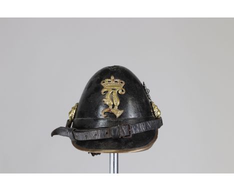 German Bavarian hunter helmet 14-18Sizes: L. totale= 270mm H = 200mmWeight (K): 0,61kgCondition: At first glance: patina, nor