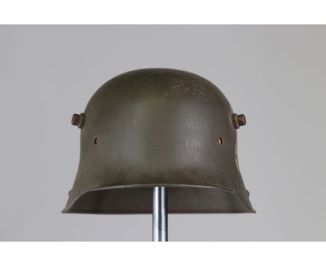 Germany ww1 helmet with Mitralleur cocordeSizes: L. totale= 300mm H = 170mmWeight (K): 1,09kgCondition: At first glance: pati