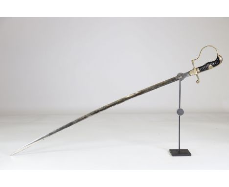 German officer saber WWIISizes: L. totale= 990mm L Lame= 860mm l lame= 20mmWeight (K): 0,59kgCondition: At first glance: pati
