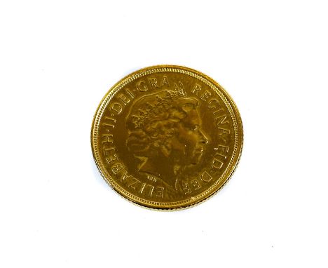 ♦Elizabeth II, 2 x Sovereigns: 2004 &amp; 2006, both with Queen’s portrait by Rank-Broadley, Pistrucci rev., both BU.