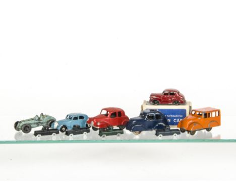 Small Scale British Diecast, including Kay Midge Mechanical Saloon Car, in original box, loose similar Saloon and Bus/Van, Mi