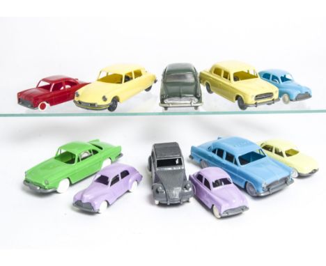 Beuzen et Sordet (BS) Plastic Cars, larger scale Citroen 2CV, Vedette Versailles (2), Citroen DS19, Renault Floride, Peugeot 