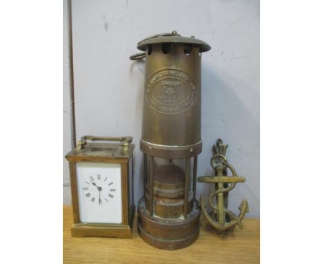 Collectables to include a late 20th century brass cased carriage clock, a Thomas & Williams minors lamp A/F, and a door knock