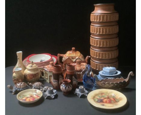 Ceramics - Aynsley Orchard Gold, vase, jar etc,  Wedgwood jasperware, John Beswick 1960s Art Deco style Prancing Horse patter