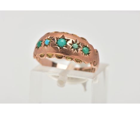 AN EARLY 20TH CENTURY ROSE GOLD TURQUOISE SET RING, designed with five star set, graduated, circular turquoise cabochons, det