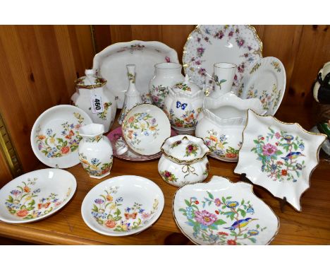 A GROUP OF AYNSLEY, ROYAL CROWN DERBY AND ROYAL ALBERT GIFT AND TEAWARES, to include four pieces of Aynsley 'Pembroke', two v