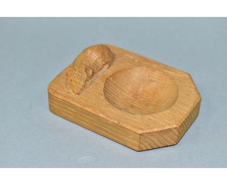 A ROBERT THOMPSON MOUSEMAN OAK ASHTRAY, with carved mouse signature, length 10cm x width 7.5cm