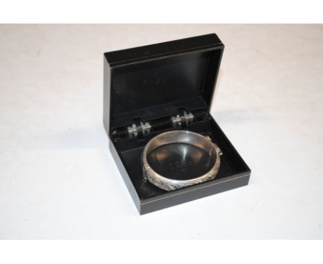 1958 CPS Birmingham Sterling silver hinged bangle, 21gms  
