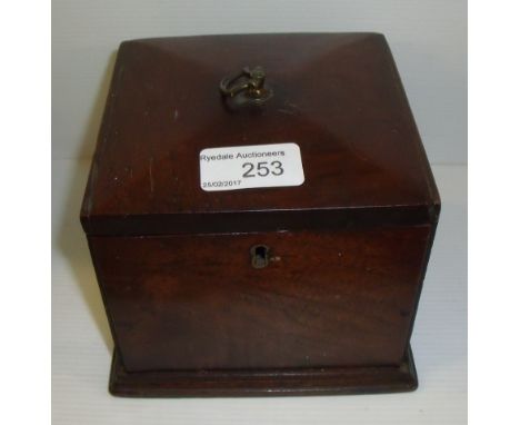 19th C mahogany tea caddy of square form with brass loop and brass key hole (no inside)