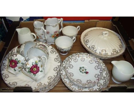 Pair of Edwardian jugs and tea service