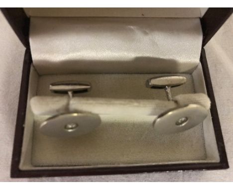 9ct diamond set cufflinks